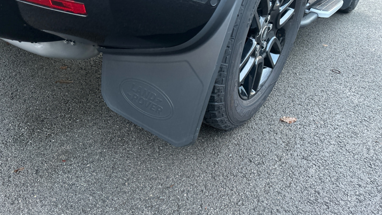 Land Rover Defender 3.0 D250 X-Dynamic SE 90 3dr Auto Diesel Estate